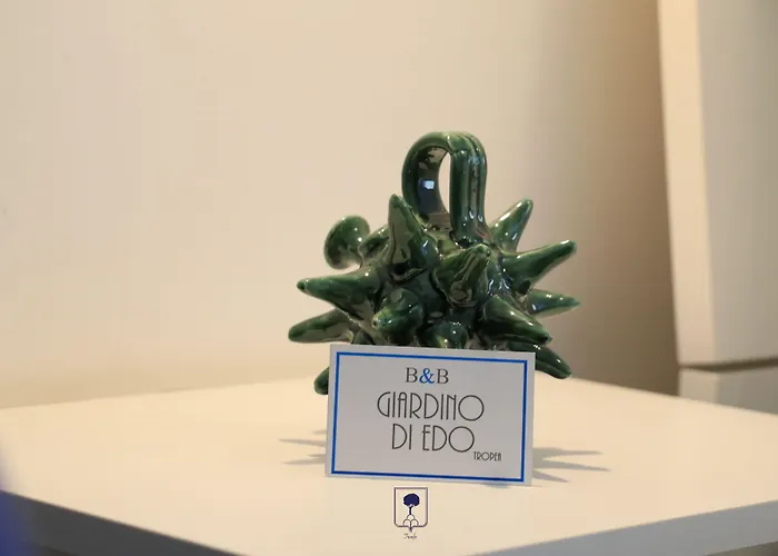 Giardino Di Edo Penzion Tropea