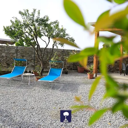 Giardino Di Edo Konukevi Tropea